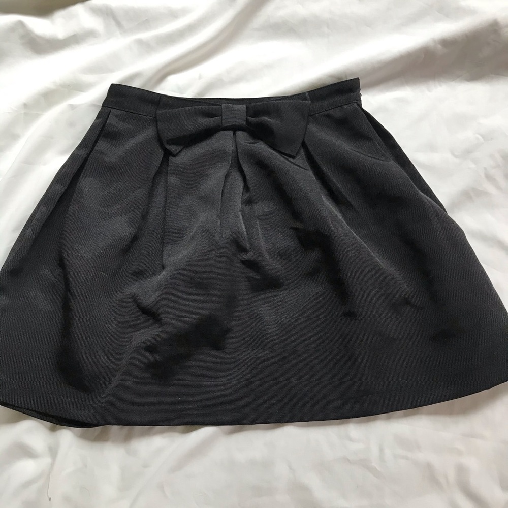 BLACK BOW SKIRT BETHANY MOTA